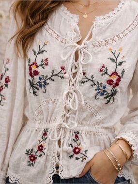 New Jennifer & Grace Embroidered Boho Lace-Up White Peasant Blouse